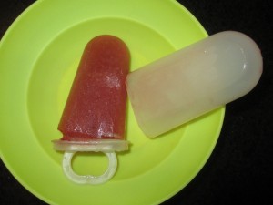 tupperware popsicle mold, tupperware cereal bowl, home-made popsicle, popsicle,